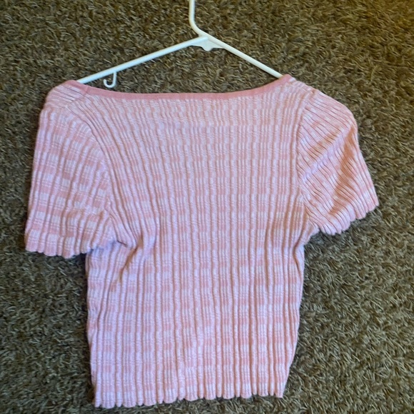 Pink top - Picture 2 of 3